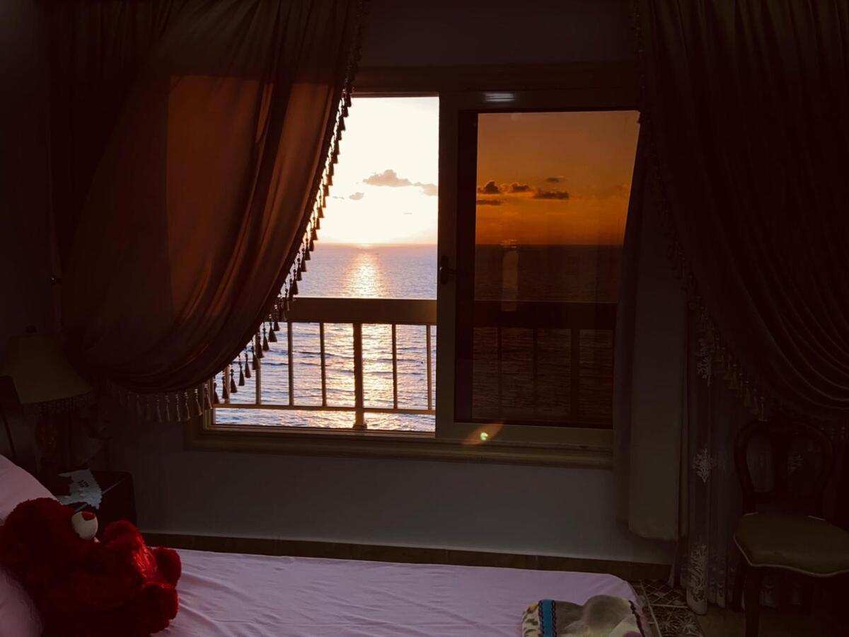 Luxury Beachfront Dream Apartament *