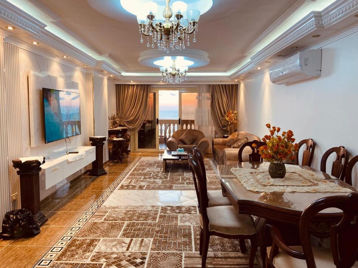 Luxury Beachfront Dream Apartament Alexandria